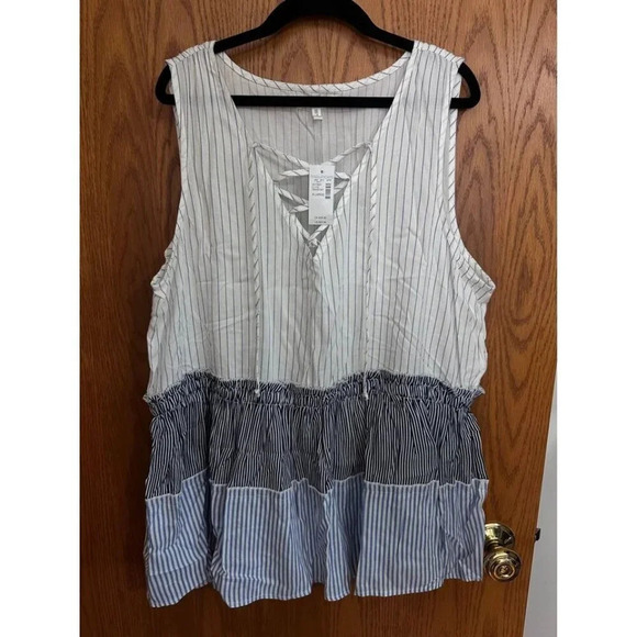NEW Maurices striped peplum tank top with zig zag tie front size XL #1103 - Picture 2 of 5